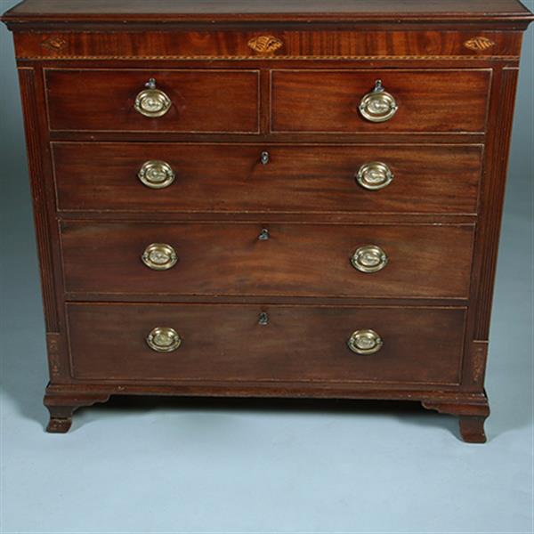 Grote foto welse commode met 5 laden in mahonie en eik met ingelegde details ca 1800 no.381250 antiek en kunst stoelen en banken