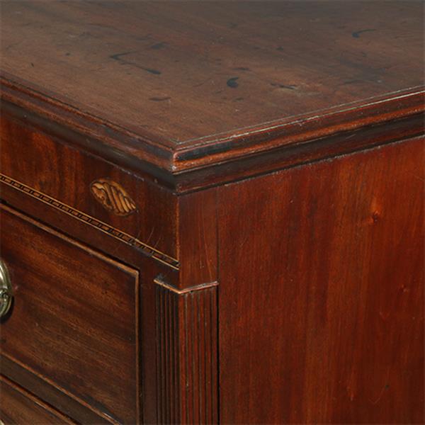 Grote foto welse commode met 5 laden in mahonie en eik met ingelegde details ca 1800 no.381250 antiek en kunst stoelen en banken