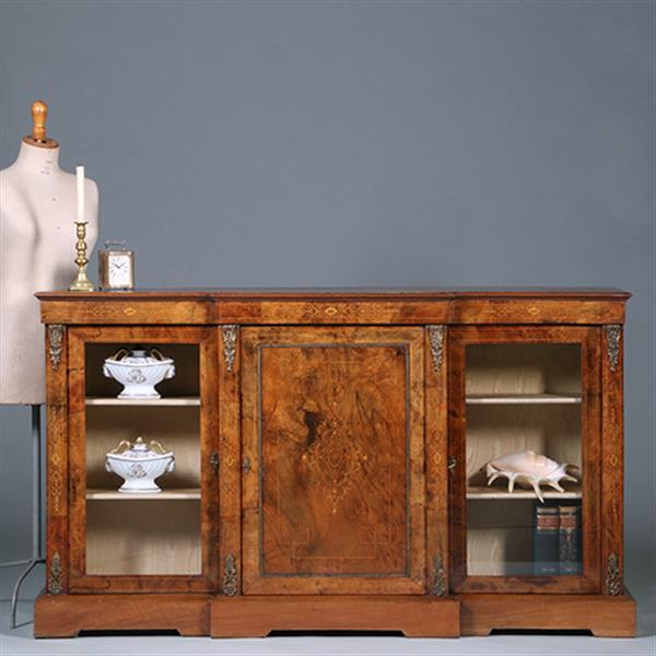 Grote foto engelse credenza in noten met inlegwerk en brons ca 1860 no.391115 antiek en kunst stoelen en banken