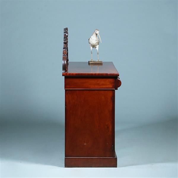 Grote foto sideboard met 4 deuren en 3 laden het kroonstuk is afneembaar no.391120 antiek en kunst stoelen en banken