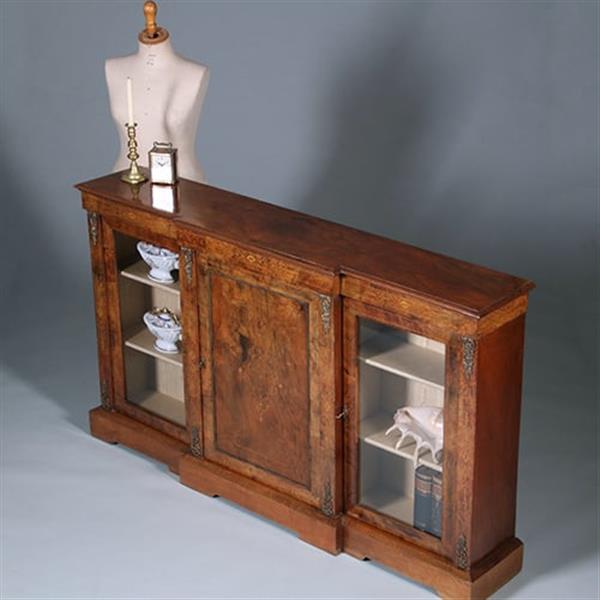 Grote foto engelse credenza in noten met inlegwerk en brons ca 1860 no.391115 antiek en kunst stoelen en banken