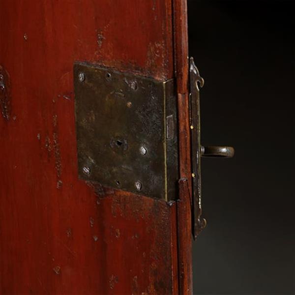 Grote foto hollands koloniaal tafelkastje ingericht als bar met brons beslag no.391135 antiek en kunst stoelen en banken