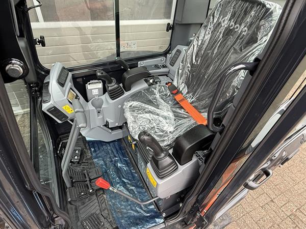 Grote foto kubota kx037 hi minigraver nieuw doe het zelf en verbouw kranen en graafmachines