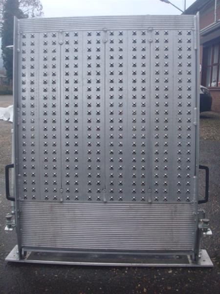 Grote foto oprijplaat van het merk altec auto diversen gereedschap