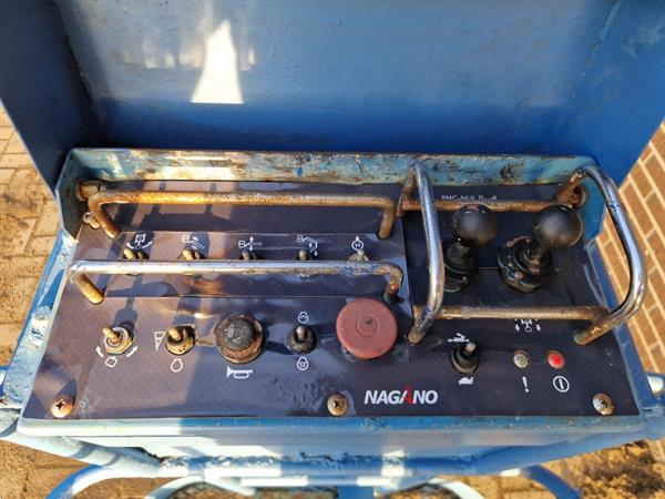 Grote foto hoogwerker rupshoogwerker nagano 070 hitachi hx doe het zelf en verbouw hoogwerkers