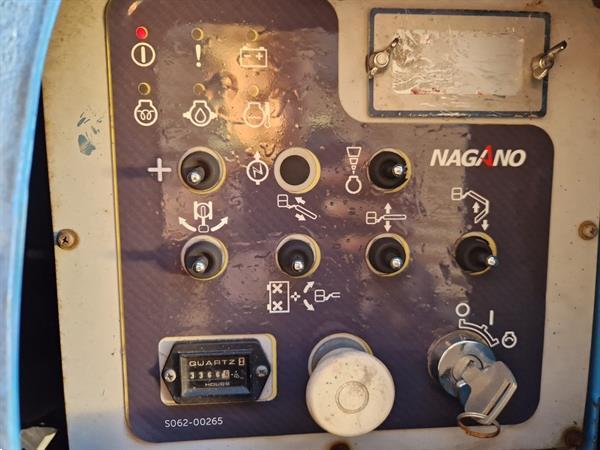 Grote foto hoogwerker rupshoogwerker nagano 070 hitachi hx doe het zelf en verbouw hoogwerkers