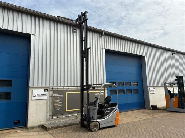 Grote foto vs 22742 elektrische triplex heftruck still rx20 15 agrarisch heftrucks