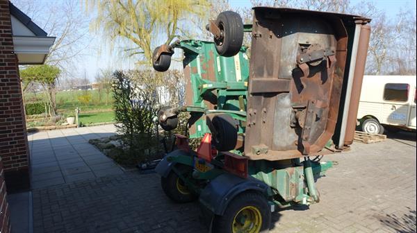 Grote foto major tdr 16000 cirkelmaaier tuin en terras cirkelmaaiers