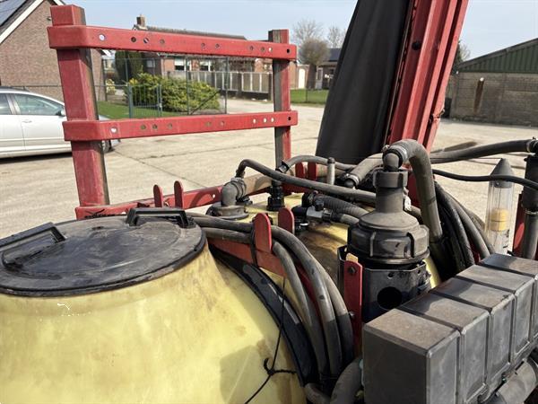 Grote foto hardi twin stream veldspuit 12 mtr agrarisch onkruidbestrijding