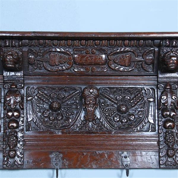 Grote foto renaissance wandrek of kapstok met 7 gestoken panelen 1640 en later no.371410 antiek en kunst overige in antiek gebruiksvoorwerpen