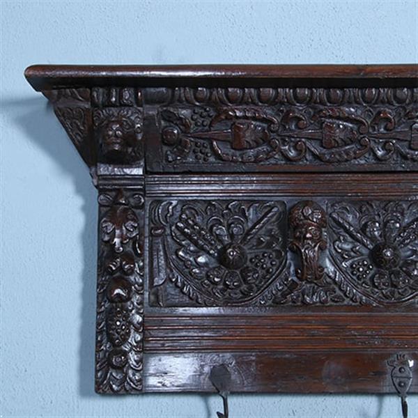 Grote foto renaissance wandrek of kapstok met 7 gestoken panelen 1640 en later no.371410 antiek en kunst overige in antiek gebruiksvoorwerpen