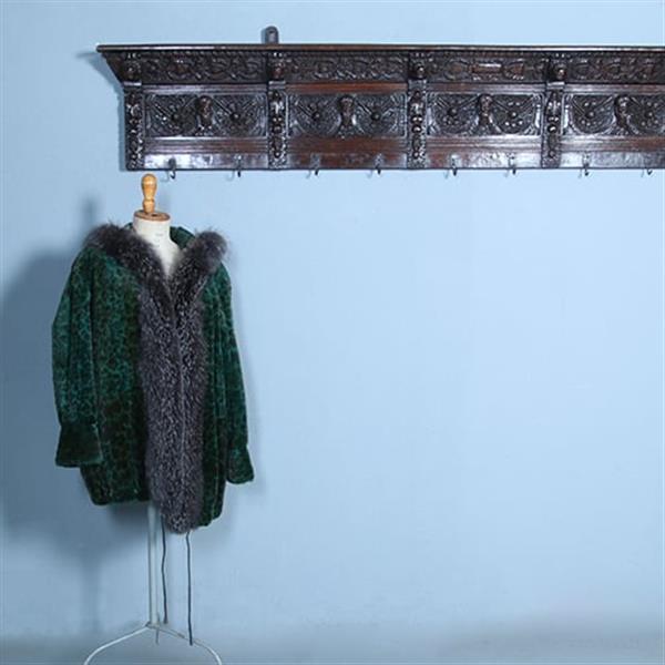 Grote foto renaissance wandrek of kapstok met 7 gestoken panelen 1640 en later no.371410 antiek en kunst overige in antiek gebruiksvoorwerpen