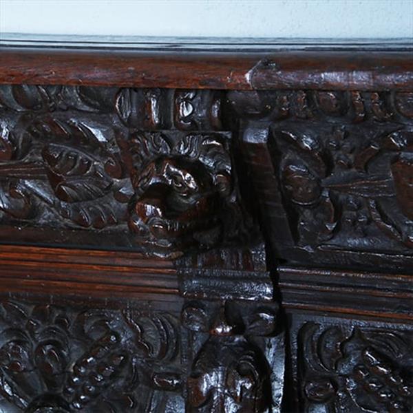 Grote foto renaissance wandrek of kapstok met 7 gestoken panelen 1640 en later no.371410 antiek en kunst overige in antiek gebruiksvoorwerpen