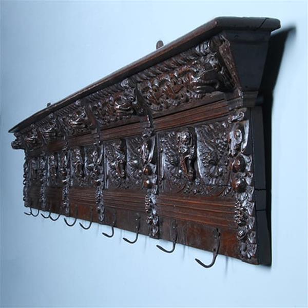Grote foto renaissance wandrek of kapstok met 7 gestoken panelen 1640 en later no.371410 antiek en kunst overige in antiek gebruiksvoorwerpen