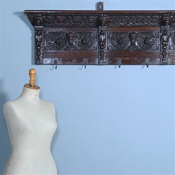 Grote foto renaissance wandrek of kapstok met 7 gestoken panelen 1640 en later no.371410 antiek en kunst overige in antiek gebruiksvoorwerpen