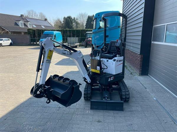 Grote foto bobcat e10 z minigraver nieuw hydraulische wissel 3 bakken doe het zelf en verbouw kranen en graafmachines