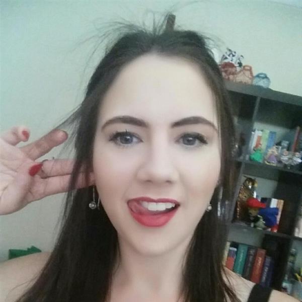 Grote foto jongemeid zoekt vastigheid bij wat oudere man contacten en berichten vrouw zoekt man