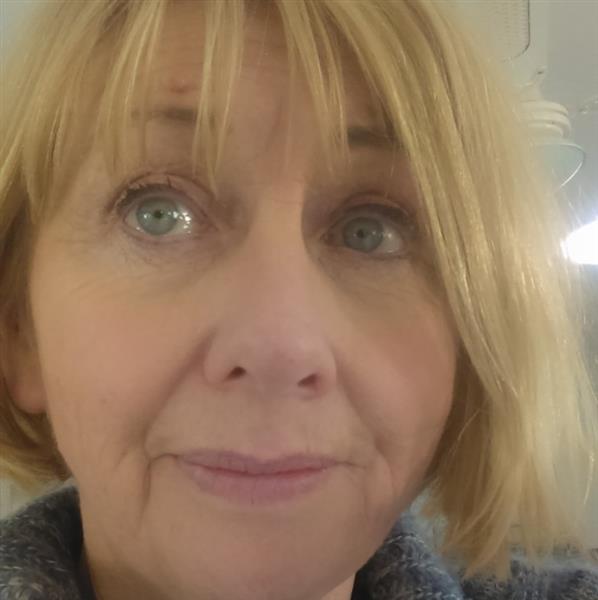 Grote foto ik denk dat ik jou zoek die lieve man contacten en berichten vrouw zoekt man