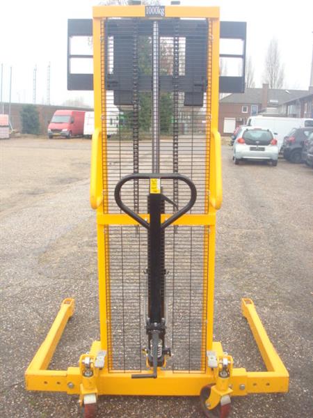 Grote foto palletstappelaar hand stacker palletstappelaar auto diversen gereedschap