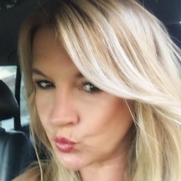 Grote foto zeg jij ja tegen een drankje gaan drinken contacten en berichten vrouw zoekt man