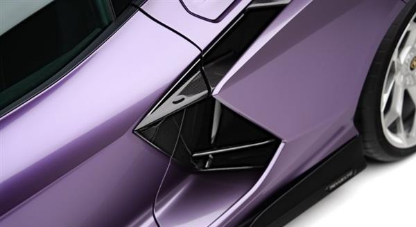 Grote foto dit betreft een set lamborghini revuelto novitec carbon zij scherm lucht happer intake auto onderdelen tuning en styling