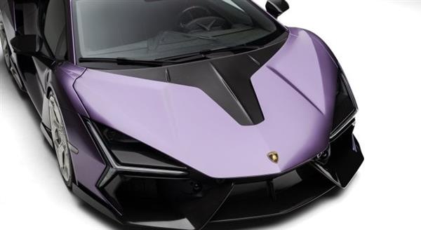 Grote foto dit betreft een lamborghini revuelto novitec carbon motorkap kofferklap auto onderdelen tuning en styling