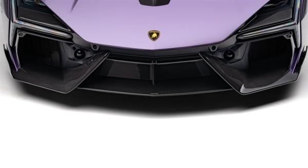 Grote foto dit betreft een lamborghini revuelto novitec carbon voorlip splitter set auto onderdelen tuning en styling