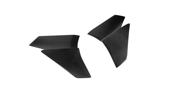 Grote foto dit betreft een set lamborghini revuelto novitec carbon achterbumper zij splitter auto onderdelen tuning en styling