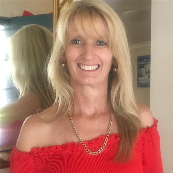 Grote foto wij samen een nieuw boek contacten en berichten vrouw zoekt man