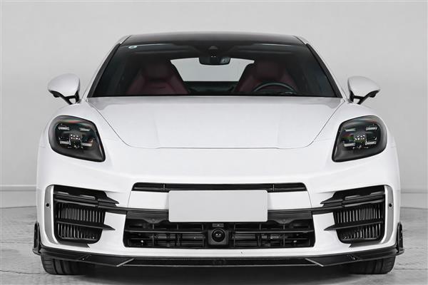 Grote foto dit betreft een porsche panamera 976 turbo s carbon voorlip splitter auto onderdelen tuning en styling