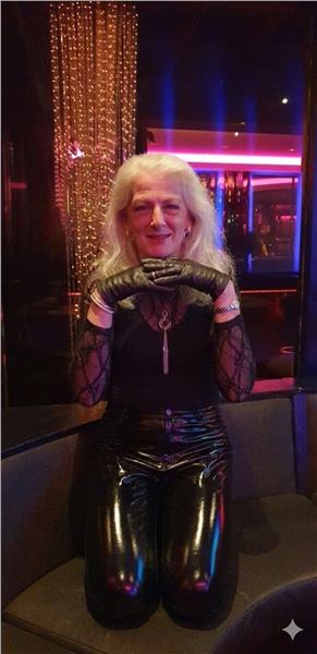 Grote foto ik zoek jou. erotiek vrouw zoekt man