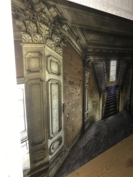 Grote foto prachtige kunst op glas van de binnenzijde van een kerk prachtig perspectief tuin en terras tuindecoratie