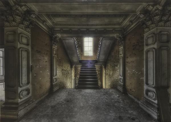 Grote foto prachtige kunst op glas van de binnenzijde van een kerk prachtig perspectief tuin en terras tuindecoratie