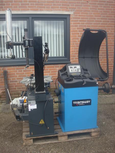 Grote foto banden monteer apparaat balanceer apparaat auto diversen gereedschap