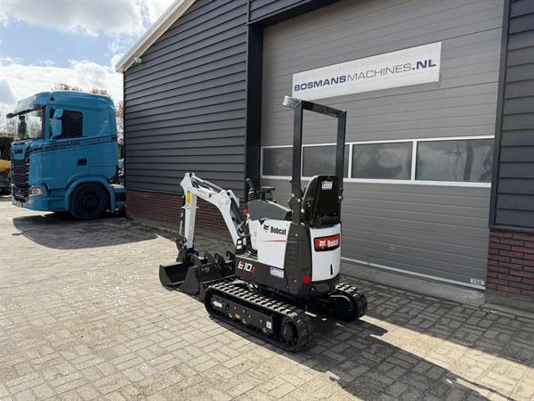Grote foto bobcat e10 z minigraver nieuw sloop sorteer functie hydraulische wissel 3 bakken doe het zelf en verbouw kranen en graafmachines