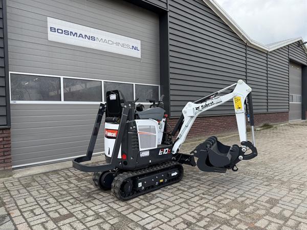 Grote foto bobcat e10 z minigraver nieuw sloop sorteer functie hydraulische wissel 3 bakken doe het zelf en verbouw kranen en graafmachines