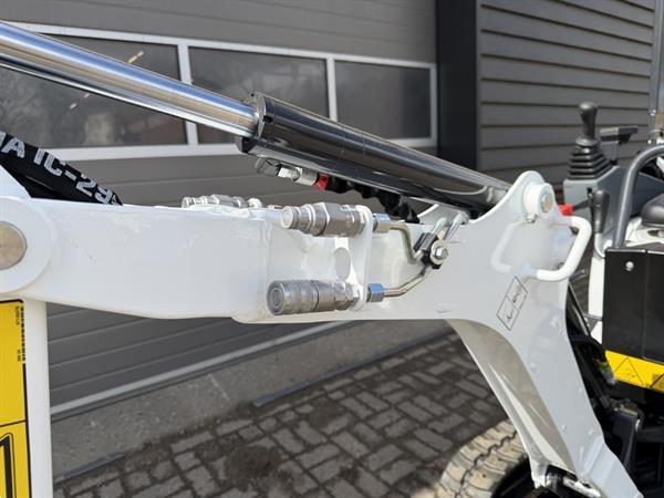 Grote foto bobcat e10 z minigraver nieuw sloop sorteer functie hydraulische wissel 3 bakken doe het zelf en verbouw kranen en graafmachines