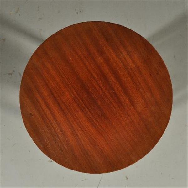 Grote foto antieke bijzettafels knottenmandje op sabelpootjes ca. 1900 ook handig als handschoenmandje of wij antiek en kunst stoelen en banken