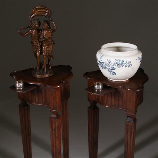 Grote foto stel van 2 luikse pedestals met uittrekbaar blaadje voor een kandelaar ca 1850 no.342045 antiek en kunst overige in antiek gebruiksvoorwerpen