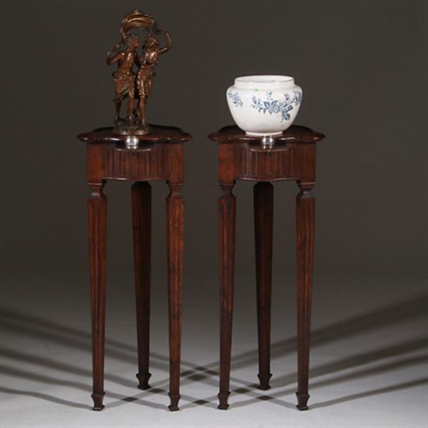 Grote foto stel van 2 luikse pedestals met uittrekbaar blaadje voor een kandelaar ca 1850 no.342045 antiek en kunst overige in antiek gebruiksvoorwerpen