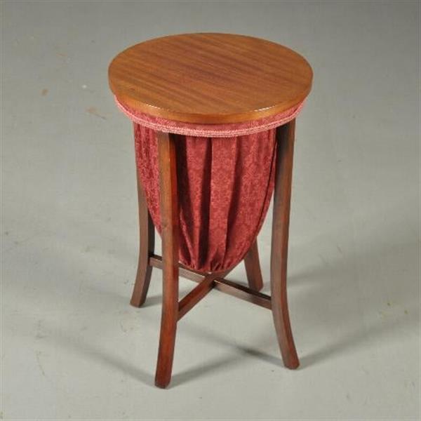 Grote foto antieke bijzettafels knottenmandje op sabelpootjes ca. 1900 ook handig als handschoenmandje of wij antiek en kunst stoelen en banken