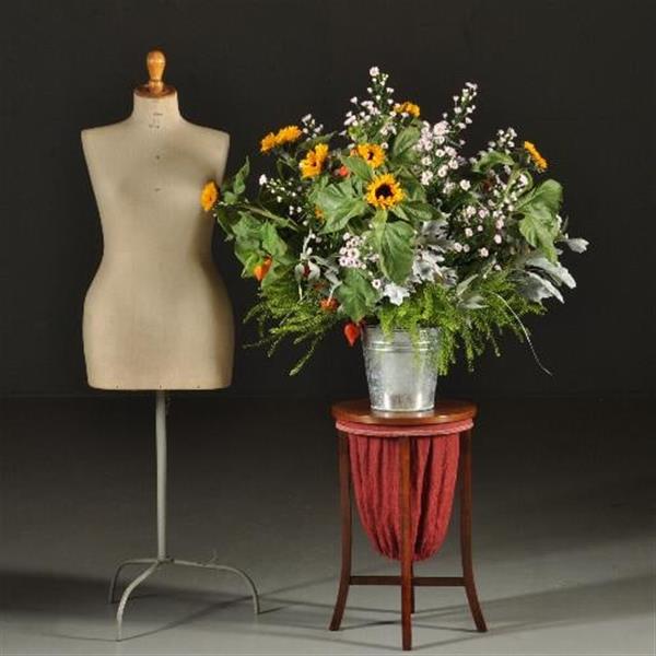 Grote foto antieke bijzettafels knottenmandje op sabelpootjes ca. 1900 ook handig als handschoenmandje of wij antiek en kunst stoelen en banken