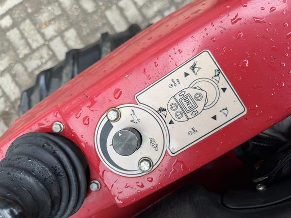 Grote foto heracles h180 kniklader minishovel bj 2020 agrarisch shovels