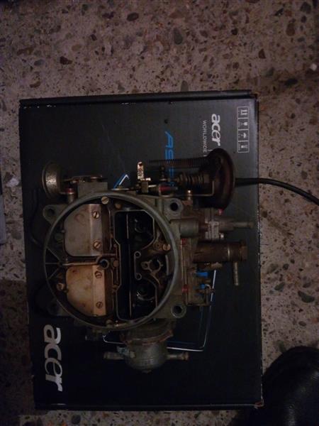 Grote foto carburateur auto onderdelen overige auto onderdelen