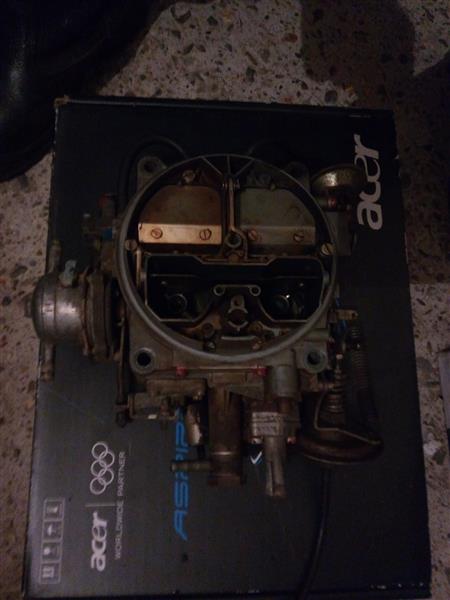 Grote foto carburateur auto onderdelen overige auto onderdelen