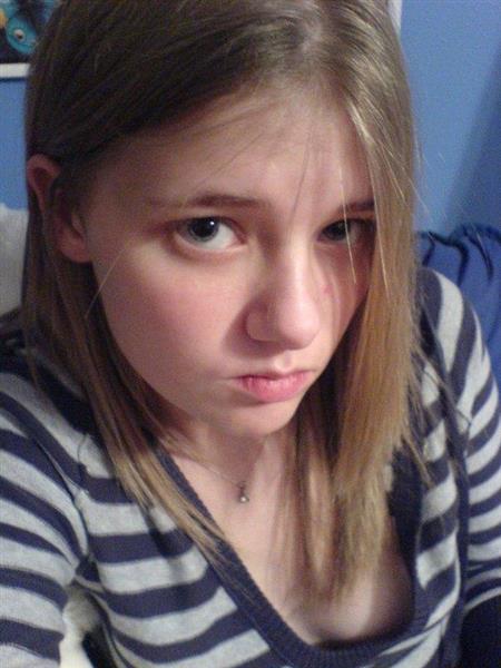 Grote foto wil jij als eerste mijn kutje aanraken erotiek contact vrouw tot man