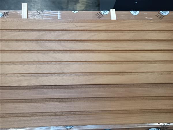 Grote foto 20x130mm 305cm ayous triple rhombus profiel doe het zelf en verbouw hout en planken