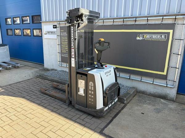 Grote foto vs 22804 elektrische triplex stapelaar atlet doe het zelf en verbouw hefwerktuigen