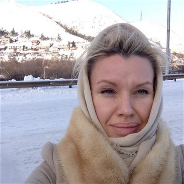 Grote foto ik zoek een wat oudere man voor lat relatie contacten en berichten vrouw zoekt man