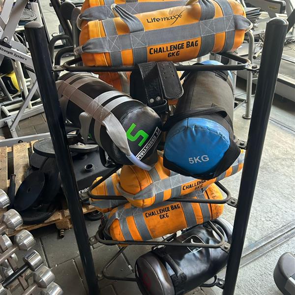 Grote foto fitness strength sandbag rek sport en fitness fitness